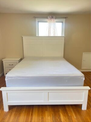 Eastlea Panel Queen Size Bed Set